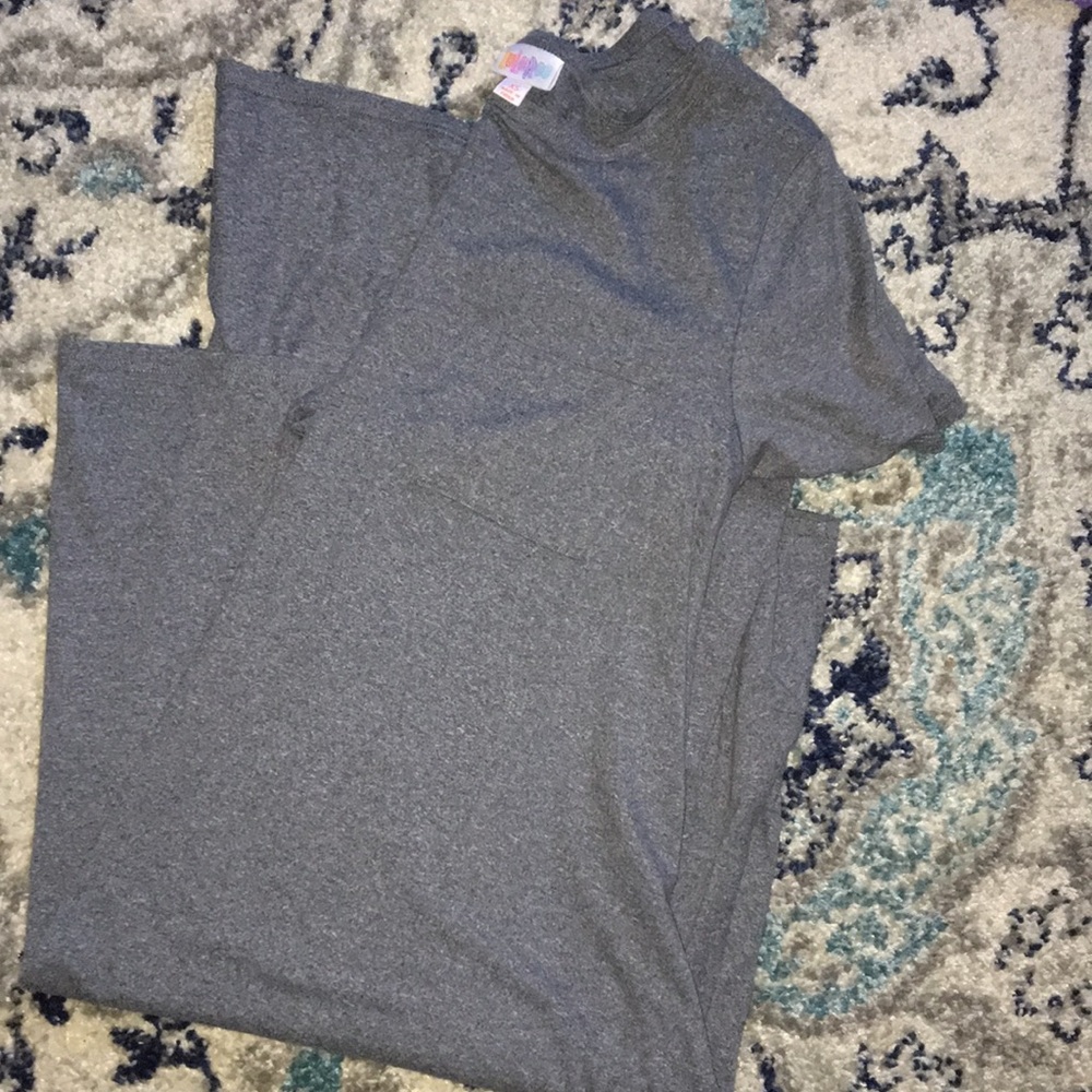 Gray Carly